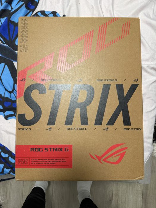 Vand Laptop Gaming Asus Rog Strix G18