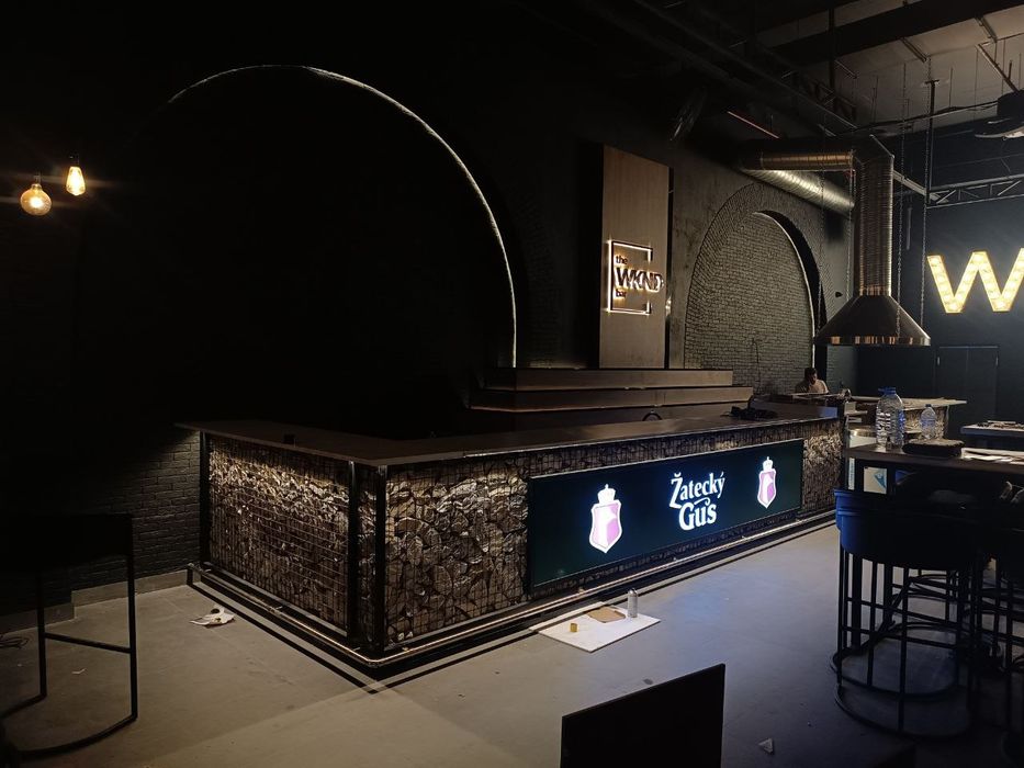 Бейджики, салфетницы, таблички, картины на холсте и печать на фанере