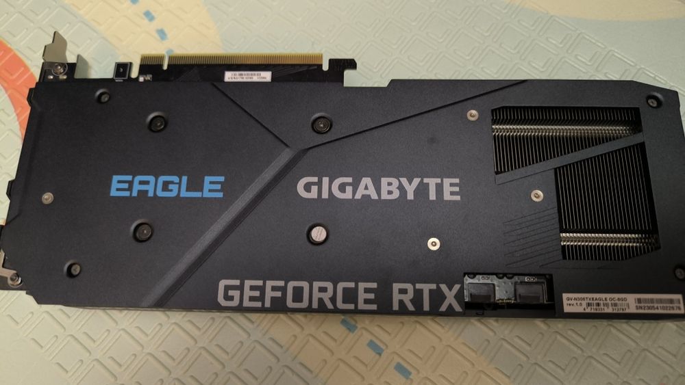 Видеокарта GIGABYTE EAGLE GeForce RTX 3060 Ti OC, D6X, 8G