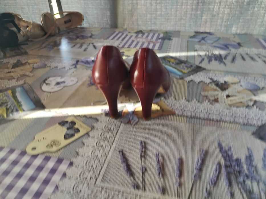 Pantofi dama eleganți