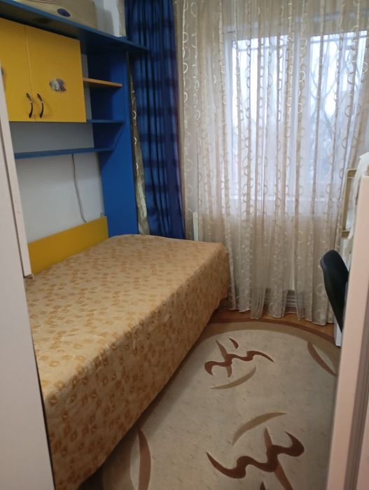 Închiriez garsonieră