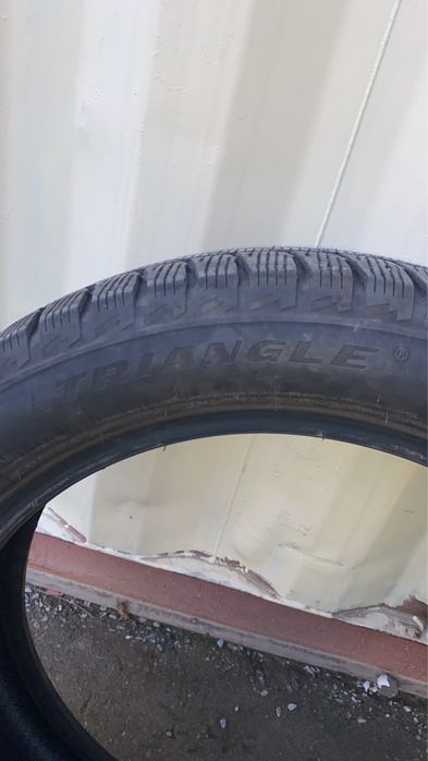Зимние шины R20.