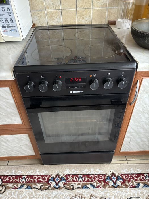 Продам плиту, все приборы работают, датчик, часы