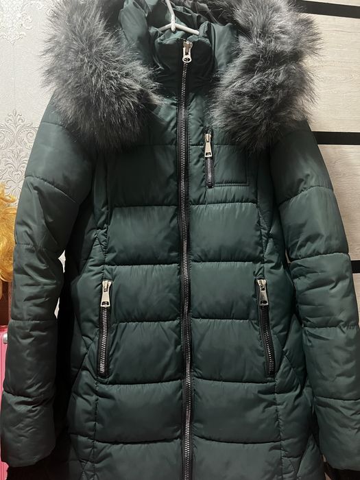 Зимняя теплая куртка