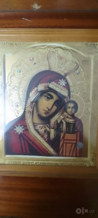 Продаются иконы.