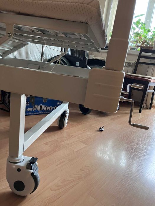 Медицинско / болнично легло