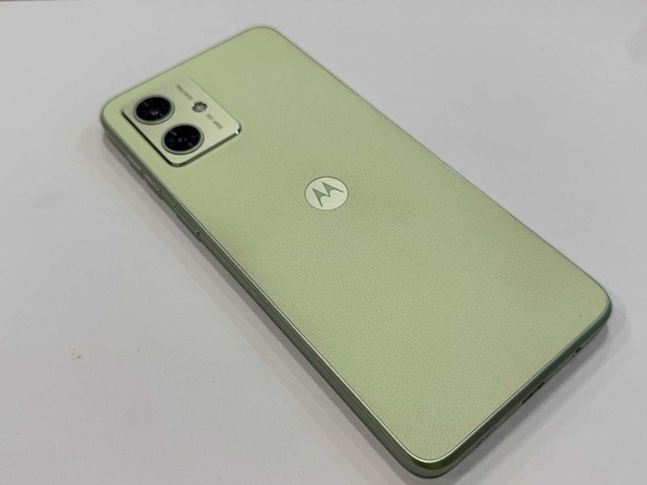 Motorola G54 – 128GB / 4GB RAM
