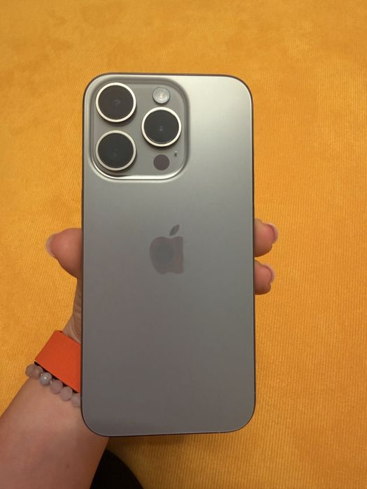 Iphone 15 Pro 256 mb с гаранция.