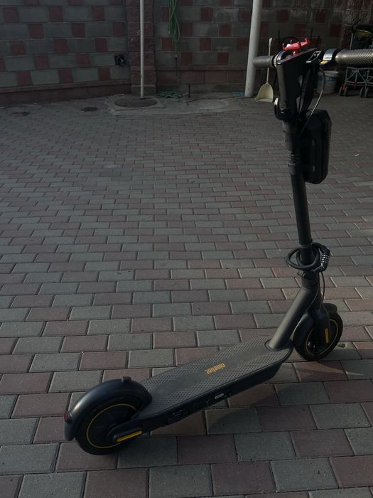 Продаю Ninebot G30 / Найбот г30