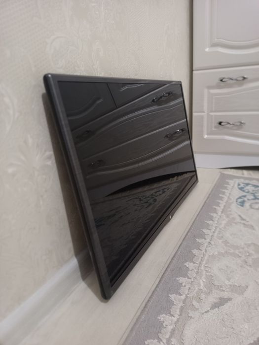 Телевизор Lg за 10к