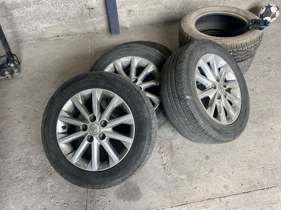 16 оригинал камри 150 000