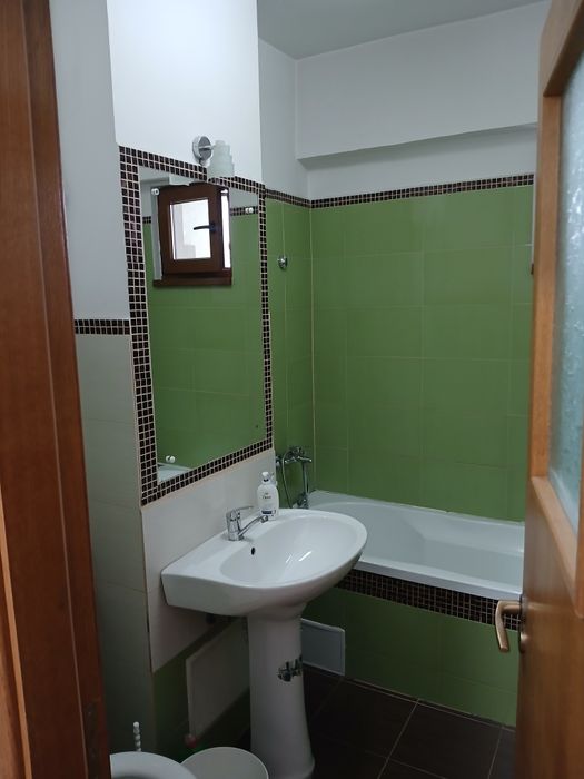 Închiriere apartament 2 camere bloc nou