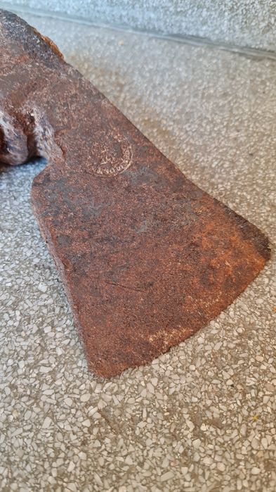 Topor cu marcaj Bocsa perioada comunista