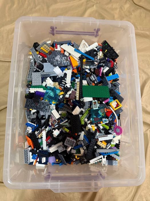 Лего, контейнер в подарок