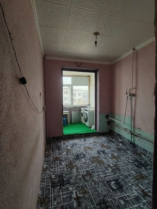 Kvartira sotiladi 2-3 xona