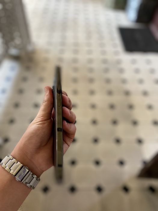 iphone 12 max idiyal