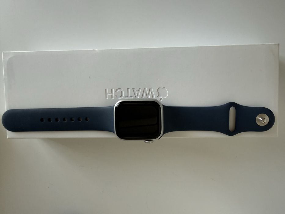 Apple Watch 9 Series 41 mm Silver Aluminum Case, Storm Blue Sport S/M