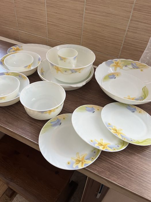 Сервиз столовый.