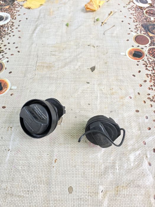 Buson rezervor,balamale capota,calculator motor,pompa servo  golf 4