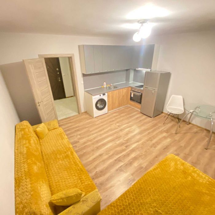 Дава се под наем Едностаен апартамент в Варна, Младост 1 - 40 кв.м за 331.5 € - Снимка #1