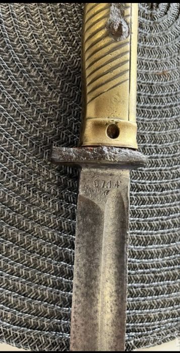 Стар военен нож.