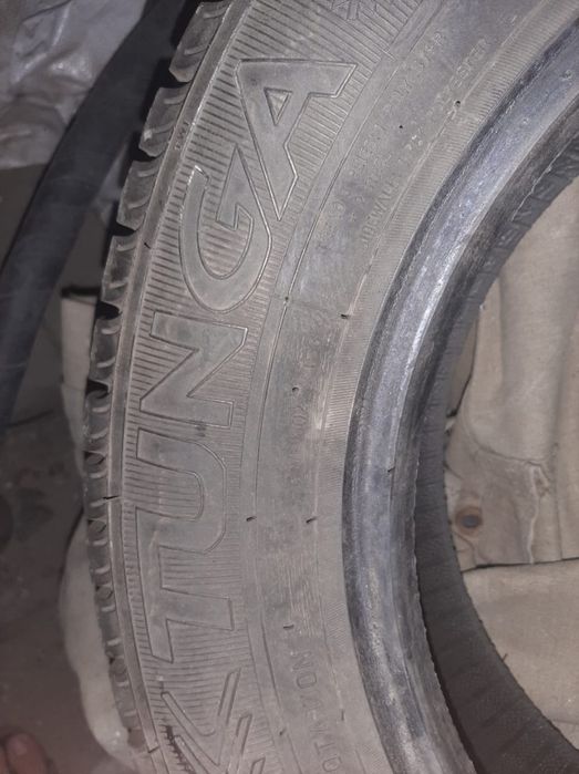 Продам земнею резину