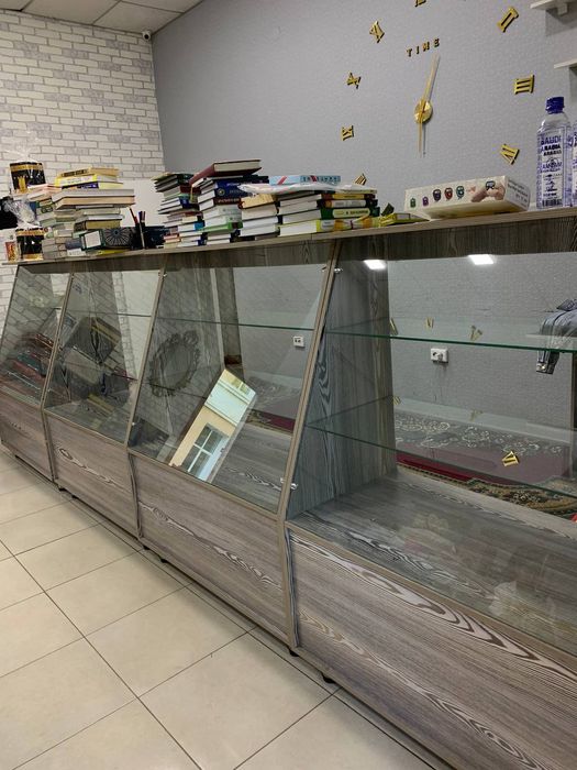 Продается витрина