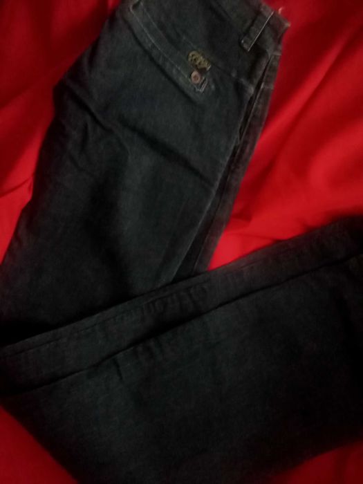 Маркови дънки  .