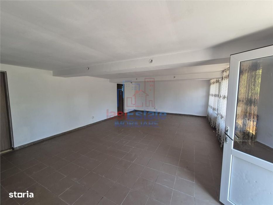 Casa noua, intr-un cadru natural deosebit la 50km de Iasi