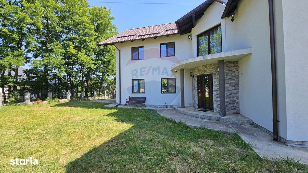 Casă / Vilă cu 6 camere de vânzare in Hânțești, Suceava