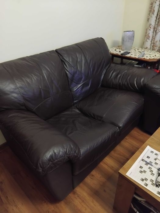 Кожена гарнитура