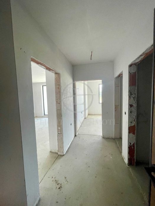 Продава се Двустаен апартамент в Пловдив, Коматево - 63 кв.м за 1505 €/кв.м - Снимка #2