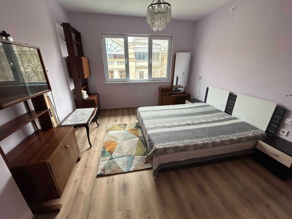 Дава се под наем Тристаен апартамент в Бургас, Възраждане - 85 кв.м за 747.66 € - Снимка #9