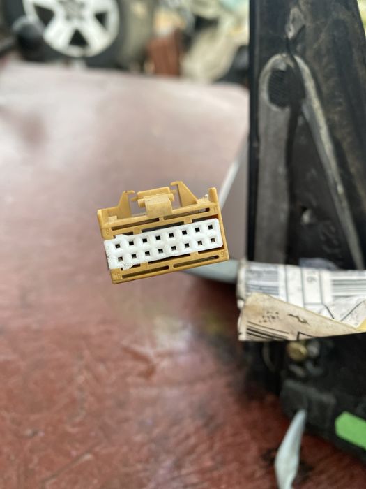 Огледало ляво електрическо за ауди а2