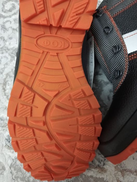 Продам ботинки КОФ