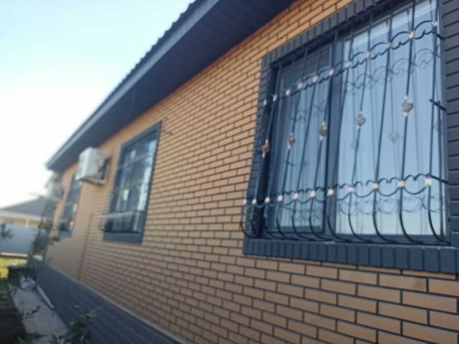 Решётки на окна металлические