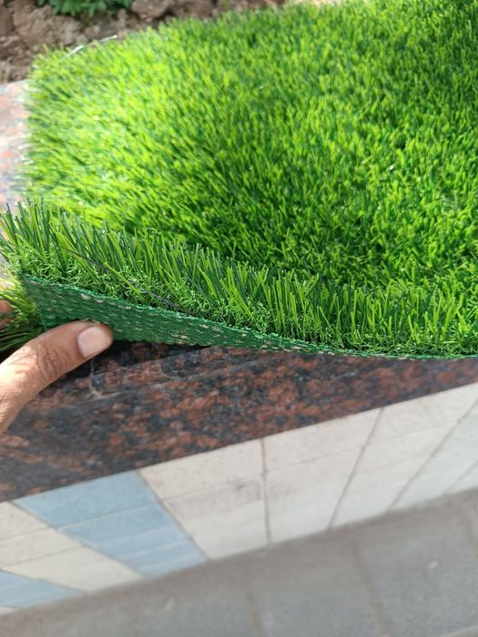 Искуственный  газон.. Iskustvenniy gazonlar