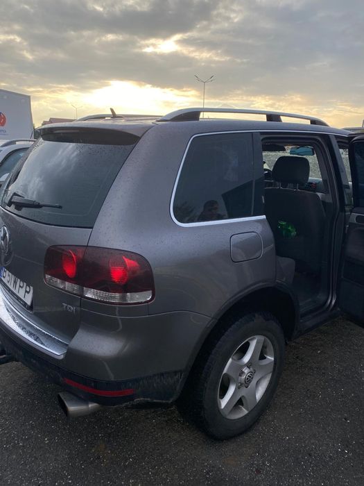 Vând vw touareg2.5 TDI diesel– 2007