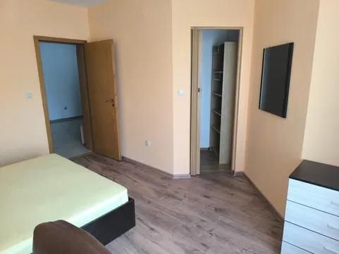 Дава се под наем Тристаен апартамент в София, Студентски град - 110 кв.м за 700 € - Снимка #2