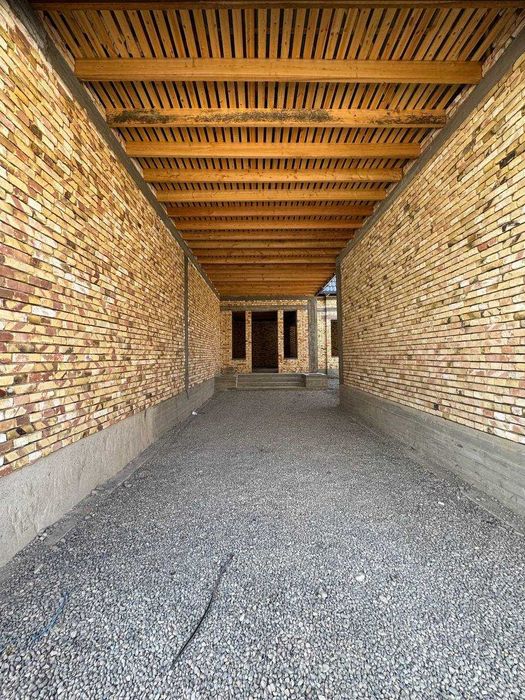 Шинам Ховли сотилади