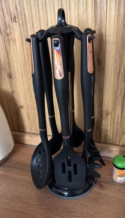 Всё на фото по 2000тг