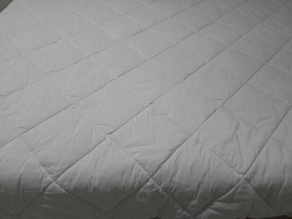 Двойно одеяло с пълнеж от мериносова вълна 195 /220 см а