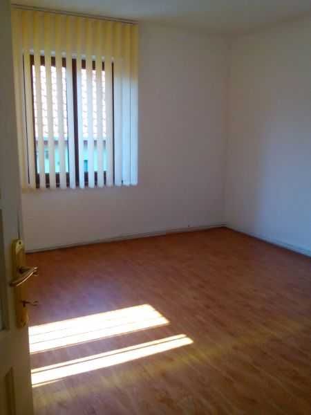 Apartament la casa de inchiriat