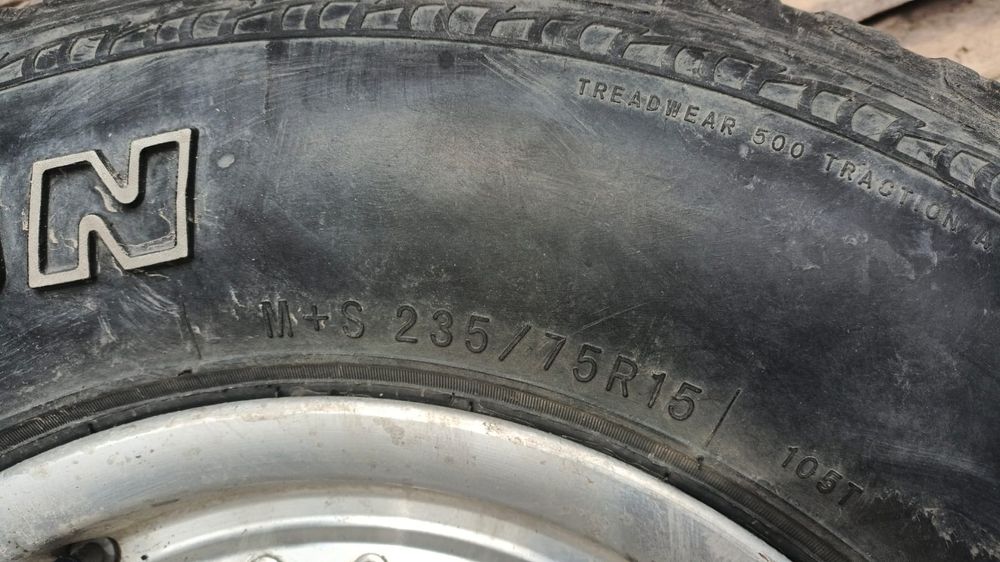 Продам диски с шинами