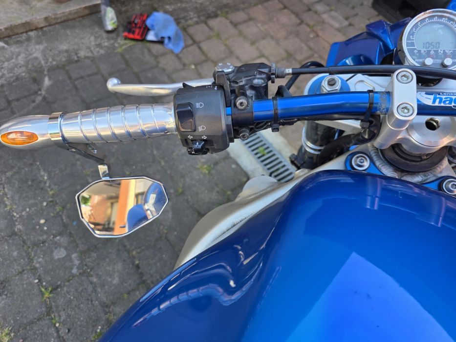 Vand motocicleta Kawasaki zx9r