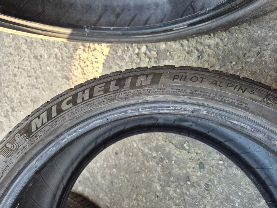 2 Anvelope M+S - 255/40/20 - Michelin 5 - Stare F BUNA - DOT 2022