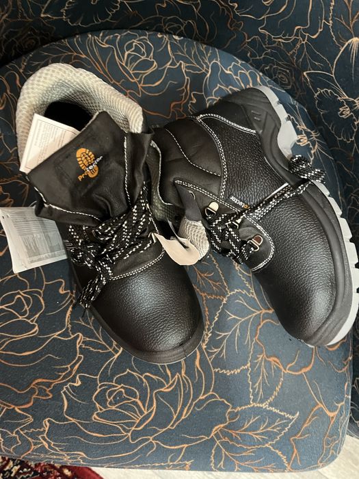 Продам ботинки рабочие