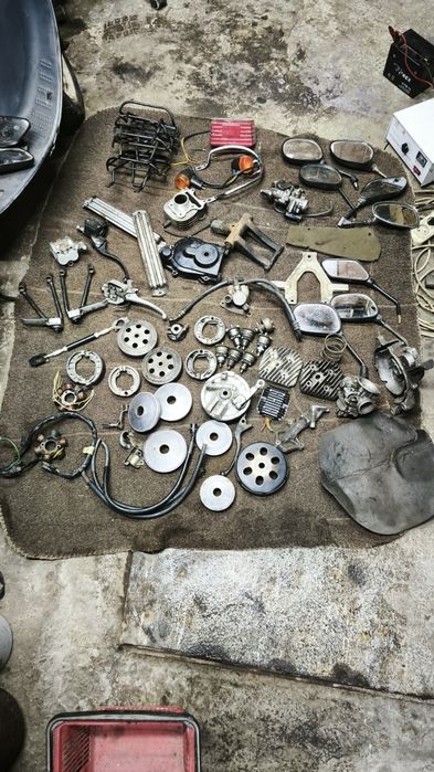 Продам мото запчасти