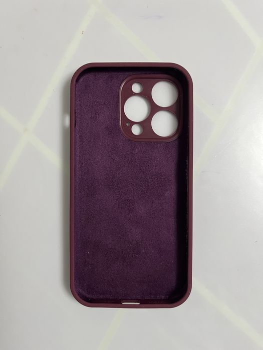 Чехол на айфон 14 про силиконывый