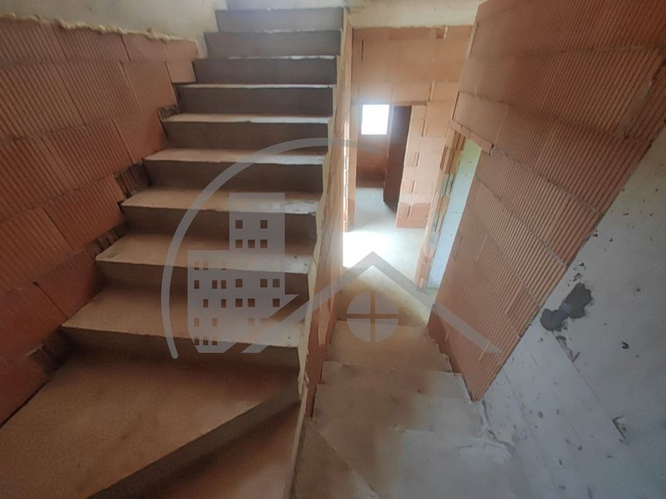 Продава се Къща в Варна, м-т Боровец - юг - 169 кв.м за 1409 €/кв.м - Снимка #11